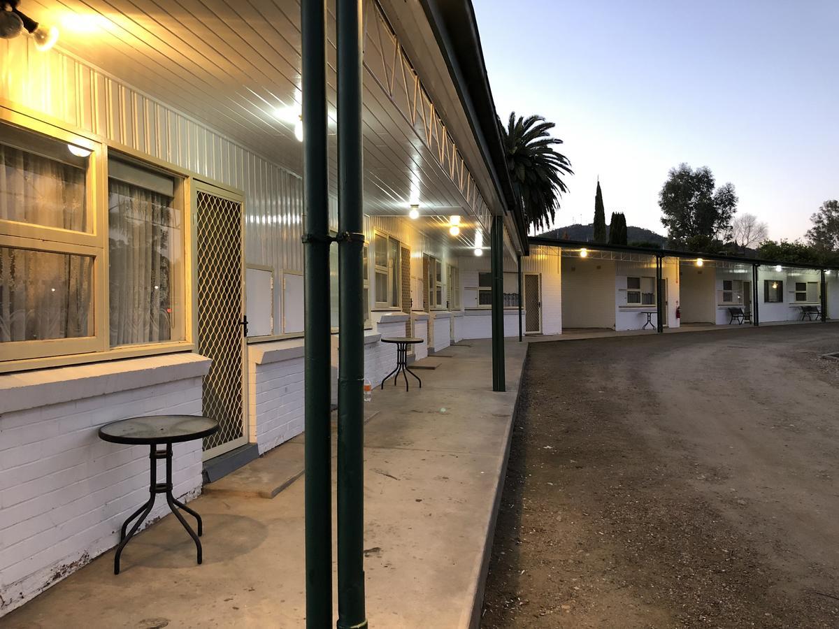 Green Door Motel Lavington Exterior foto